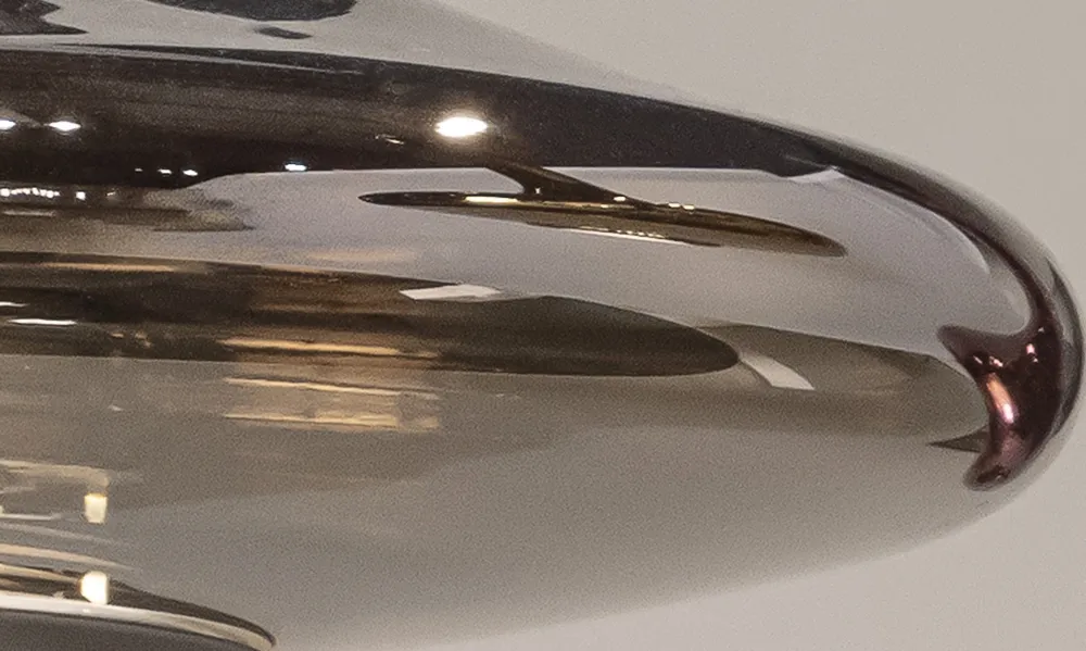 Gunmetal boro glass — זכוכית