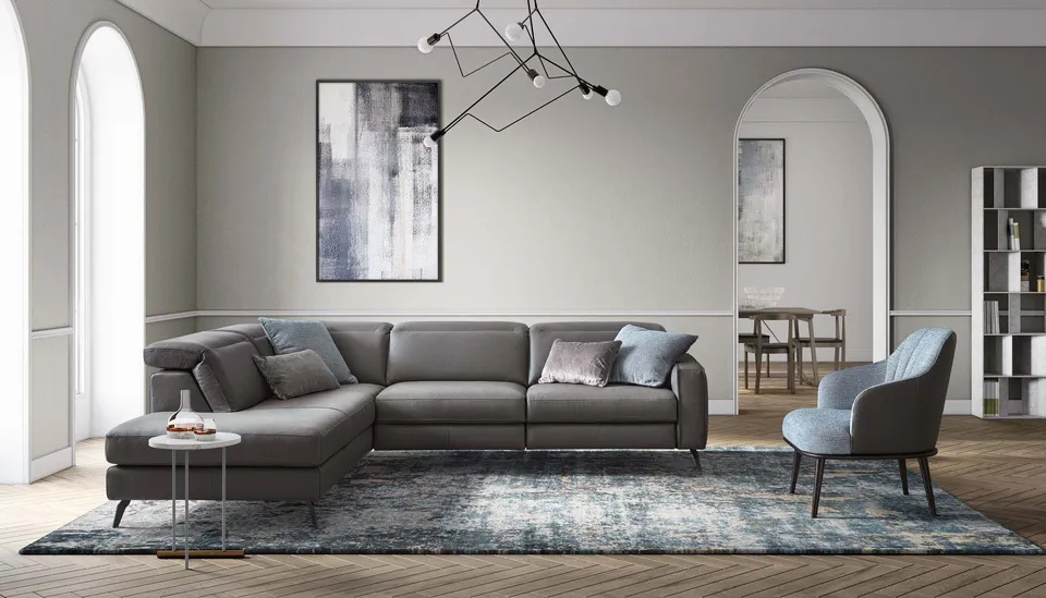ספה פינתית עם ריקליינר חשמלי Christopher של LeComfort