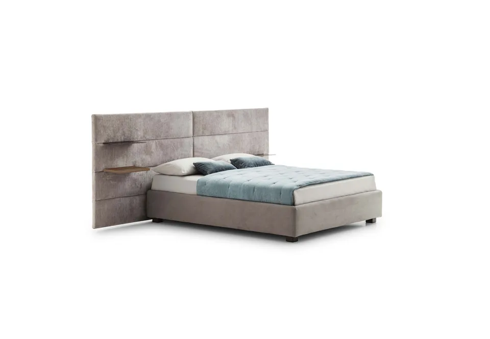 ראש מיטה לקיר Horizon של LeComfort עם פאנלים אופקיים ומדפים צדדיים