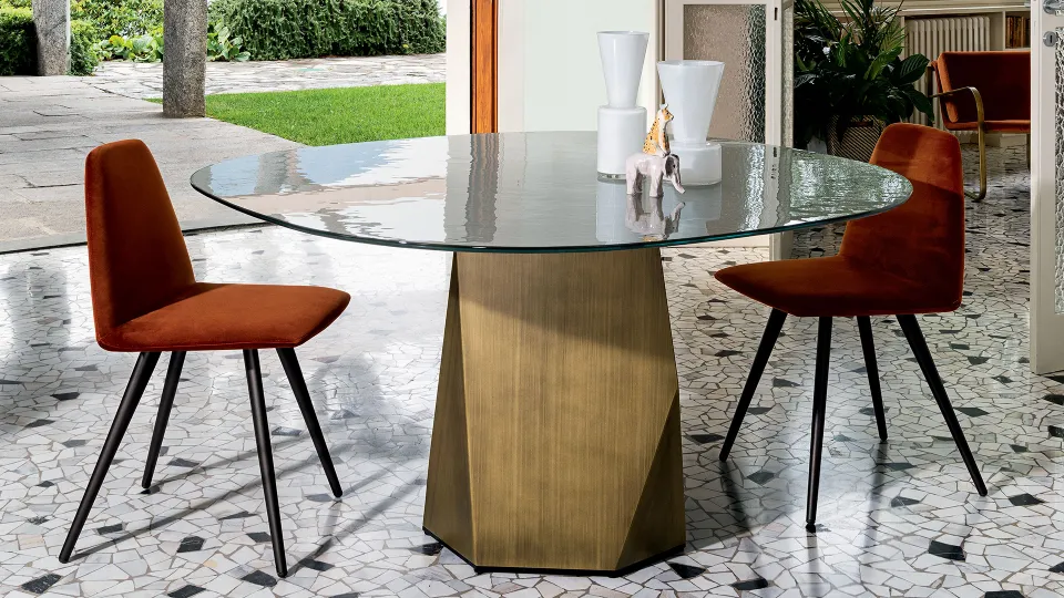 כיסא Sila Cone Shaped של Sovet עם בסיס מתכת חרוטי