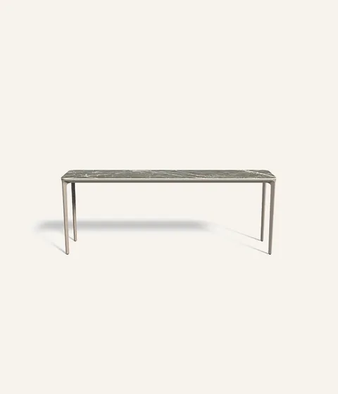 קונסולה Slim 4 Legs של Sovet Italia
