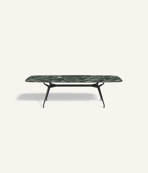 שולחן אוכל Arkos Shaped 02 של Sovet Italia