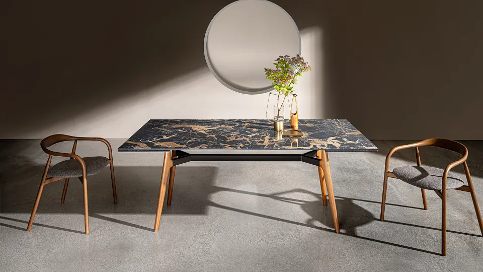 שולחן אוכל מלבני נפתח Lewood Rectangular Extensible של Sovet