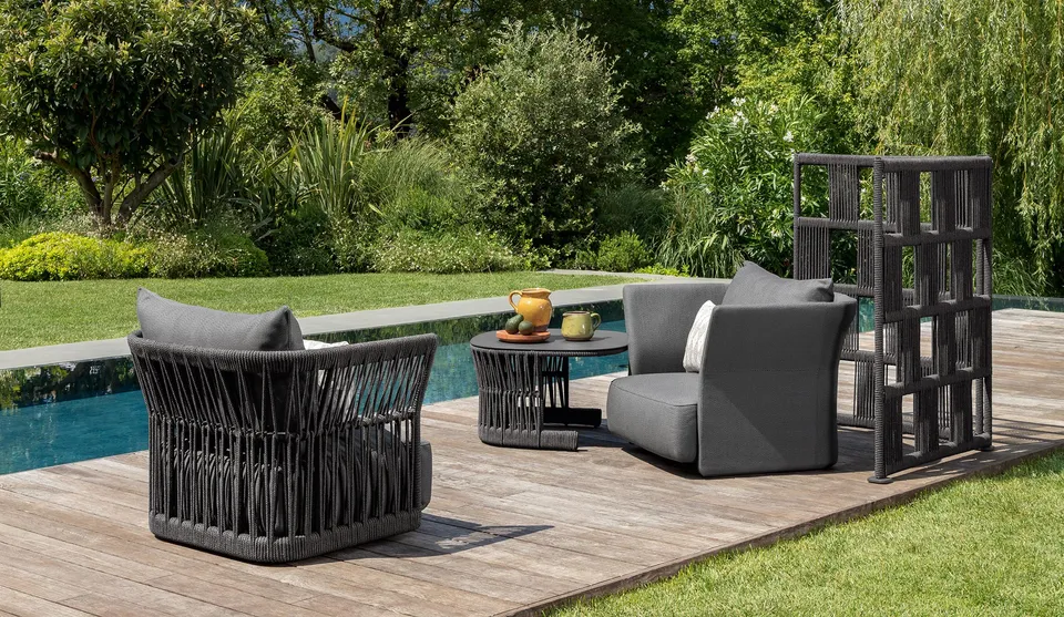 כורסת לאונג׳ מרופדת Cliff Fabric של Talenti